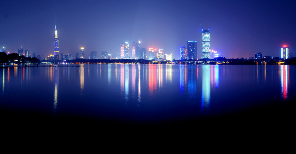 《玄武湖之夜》王少辉摄