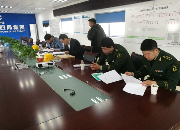 南京市政质检站联合浦口大道消防大队对江北纬